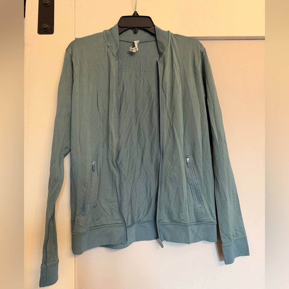 Lululemon Seamless Training Jacket in the color Tidewater Teal